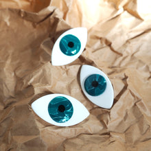 Charger l'image dans la galerie, Broche - Oeil vert