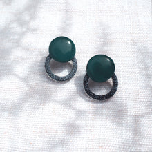 Charger l'image dans la galerie, Boucles d'oreilles Isis - Vert paillettes