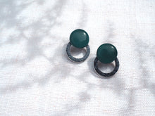 Charger l'image dans la galerie, Boucles d'oreilles Isis - Vert paillettes